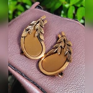 Vintage Renoir Copper Pear Shaped Clip On Earrings Signed